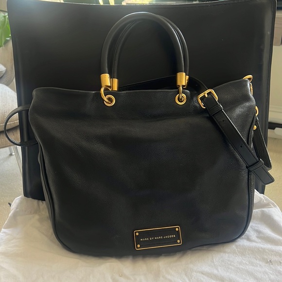Black Marc Jacobs Shoulder bag convertible - Picture 1 of 14